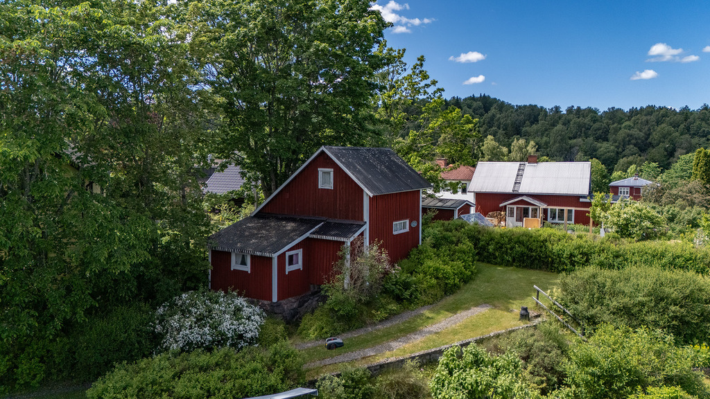 Unik fastighet som upplevs som en liten lantlig idyll mitt i centrala Bengtsfors!, bild 36