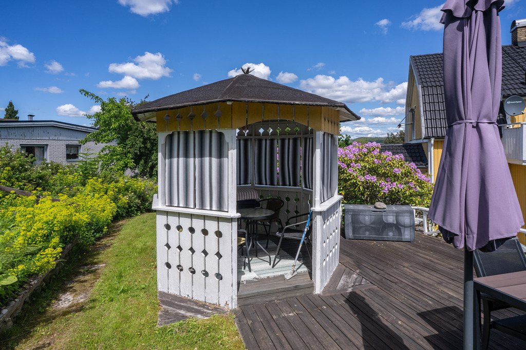 Unik fastighet som upplevs som en liten lantlig idyll mitt i centrala Bengtsfors!, bild 42
