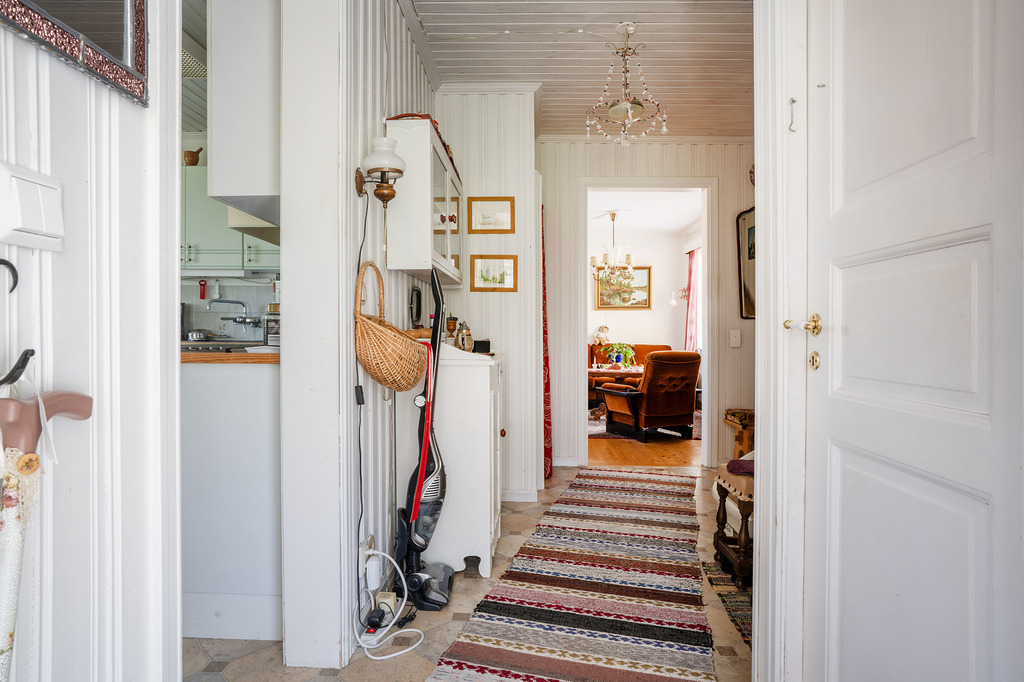 Unik fastighet som upplevs som en liten lantlig idyll mitt i centrala Bengtsfors!, bild 10