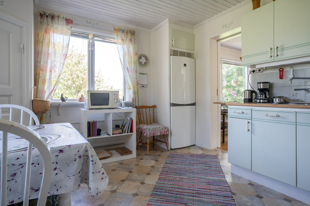 Unik fastighet som upplevs som en liten lantlig idyll mitt i centrala Bengtsfors!, bild 12