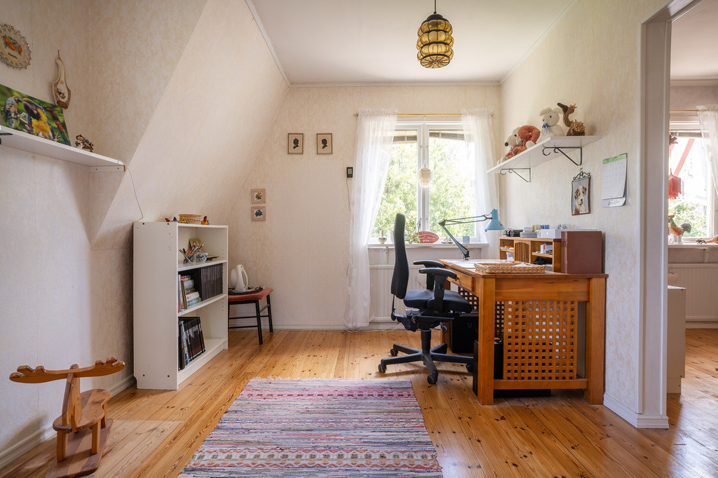 Unik fastighet som upplevs som en liten lantlig idyll mitt i centrala Bengtsfors!, bild 22