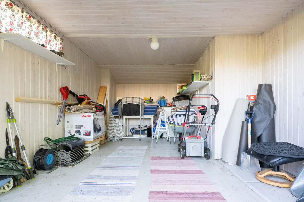 Unik fastighet som upplevs som en liten lantlig idyll mitt i centrala Bengtsfors!, bild 37