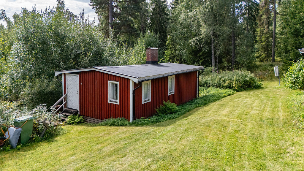 Sjönära fritidshus med rymd, bastu och gästhus!, bild 11