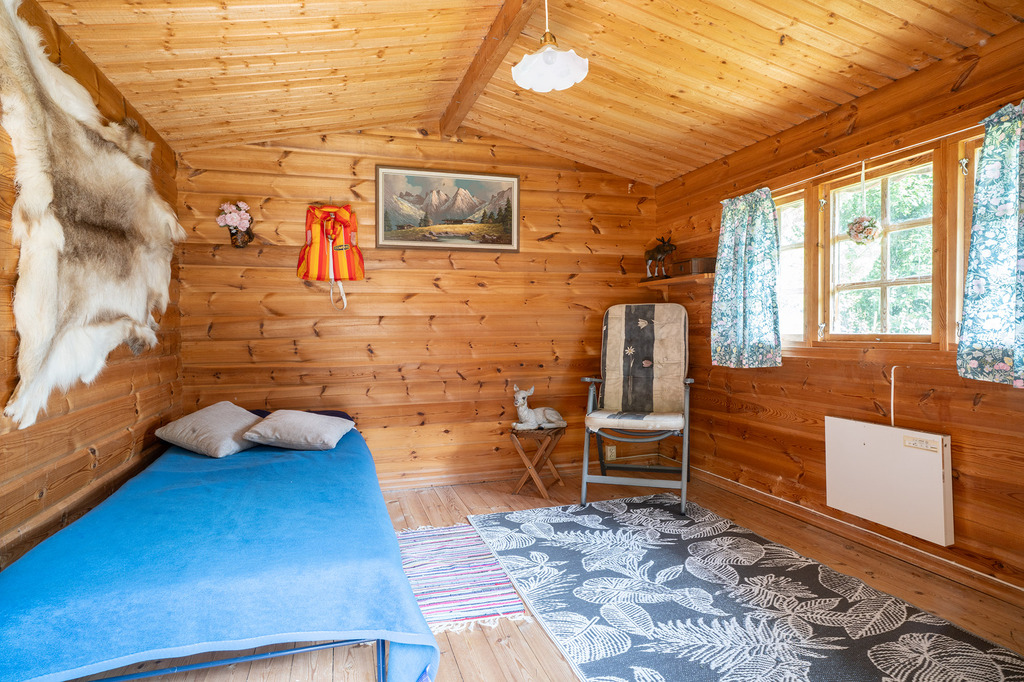 Sjönära fritidshus med rymd, bastu och gästhus!, bild 41