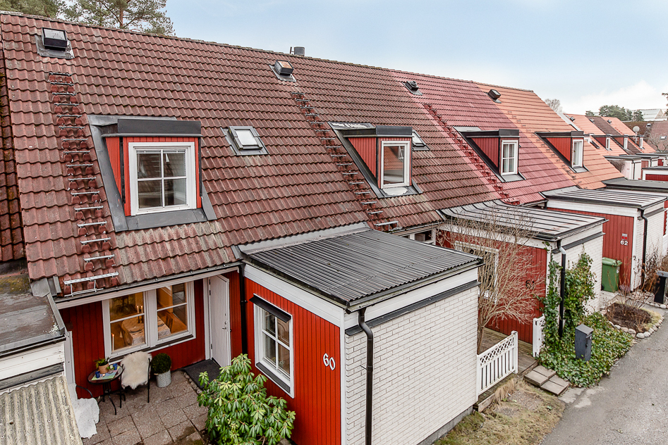 Entrén för Pusshagen 60